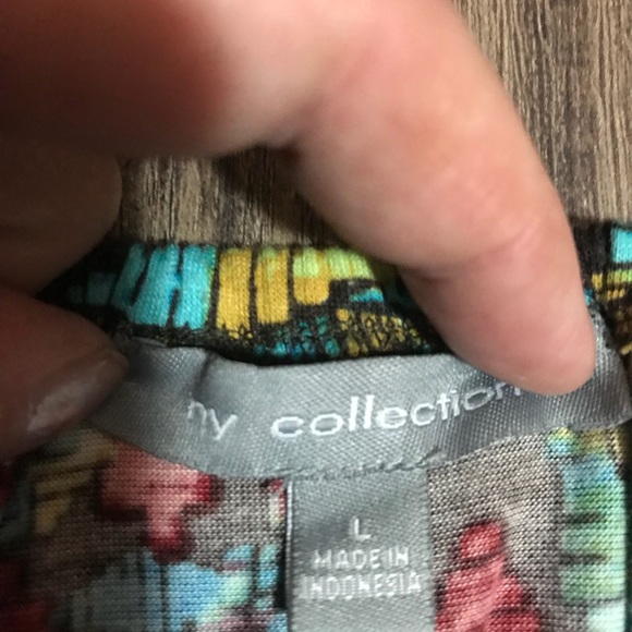 Fun Festive Dress - Picture 4 of 8